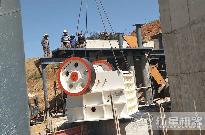 顎式破碎機現場 顎式破碎機現場