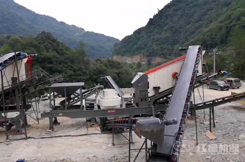 移動制砂機(jī)現(xiàn)場 移動制砂機(jī)現(xiàn)場